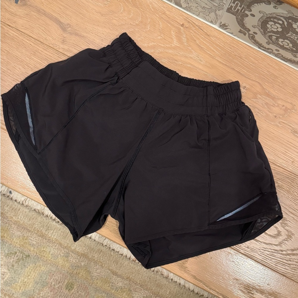 GUC Women's Athletic Lululemon black shorts
Size 2 tall awesome price love🖤🩷